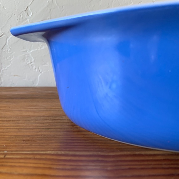 Vintage Pyrex Blue 2.5 Qt Oval Casserole Dish | Mid Century Modern - Picture 7 of 16